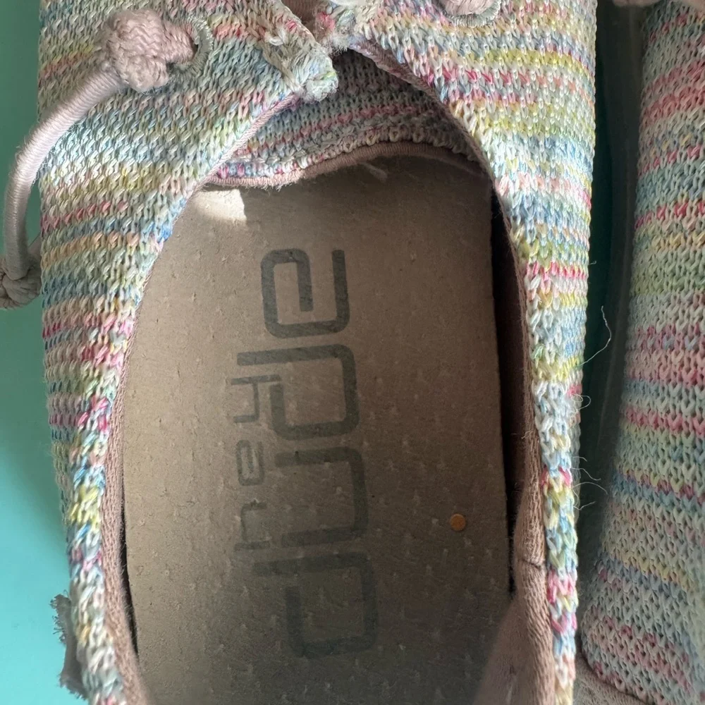 Hey Dude Wendy Youth Sox Pastels Size Y1 L2 Rainbow Shoes Slip On Shoes